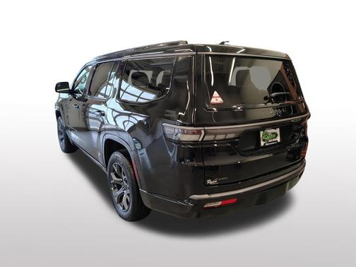 High Gloss Black 2026 Jeep Grand Wagoneer Limited Altitude 4x4