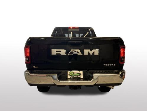 2025 RAM 2500 Tradesman Crew Cab 4x4 6'4' Box