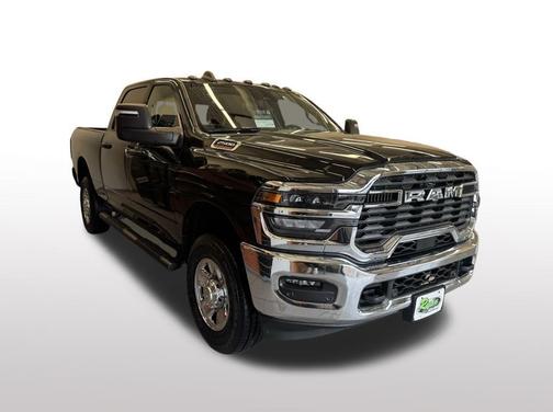 2025 RAM 2500 Tradesman Crew Cab 4x4 6'4' Box