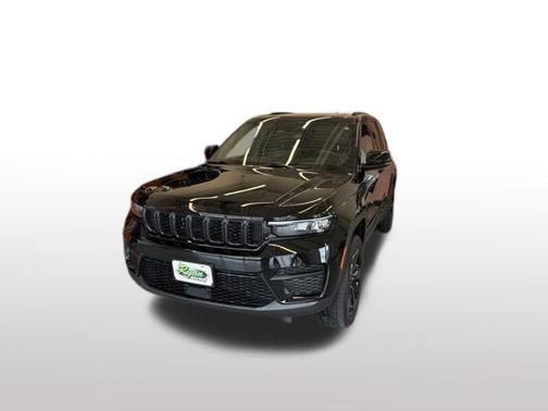 2022 Jeep Grand Cherokee Altitude
