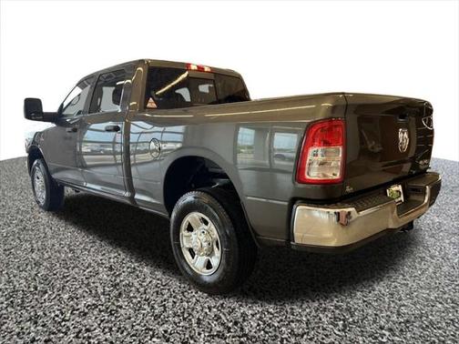 2024 RAM 2500 Tradesman Crew Cab 4x4 6'4' Box