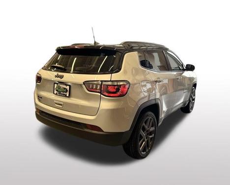 Silver Zynith Metallic Clearcoat 2026 Jeep Compass Limited