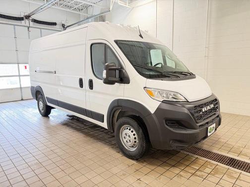 Bright White Clearcoat 2026 RAM ProMaster 2500 Tradesman