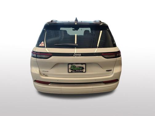 Bright White Clearcoat 2026 Jeep Grand Cherokee Summit