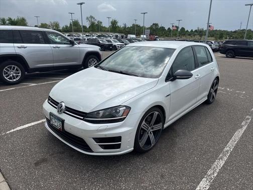 2015 Volkswagen Golf R 4-Door w/DCC & Navigation