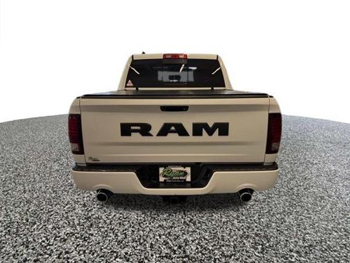 2017 RAM 1500 Night Crew Cab 4x4 5'7' Box