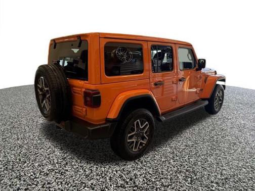 2025 Jeep Wrangler 4-Door Sahara 4x4
