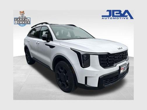 Glacial White Pearl 2026 Kia Sorento SX Prestige
