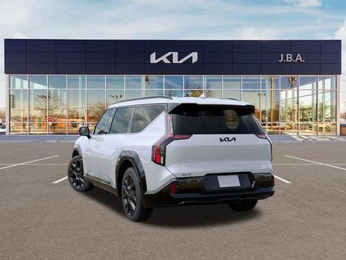 2026 Kia EV9 Land