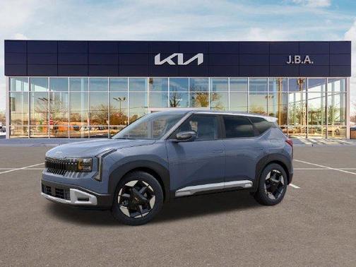 Gray 2027 Kia Seltos S