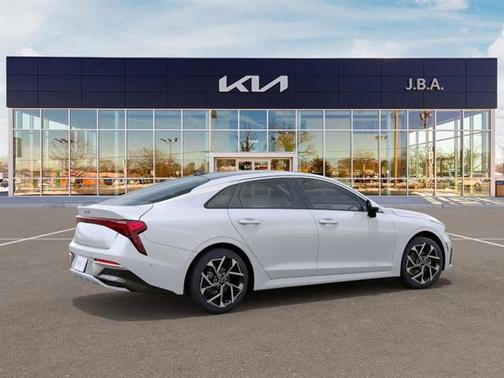 2025 Kia K5 EX