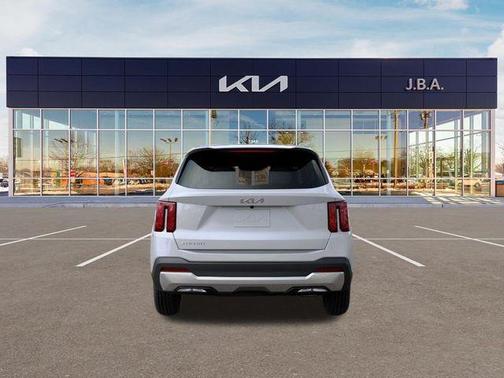 White Pearl 2026 Kia Sorento LX
