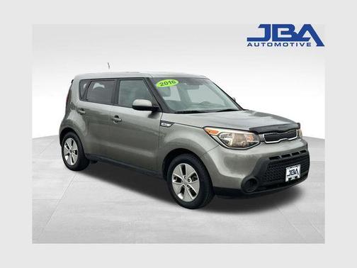 Titanium Gray 2016 Kia Soul Base