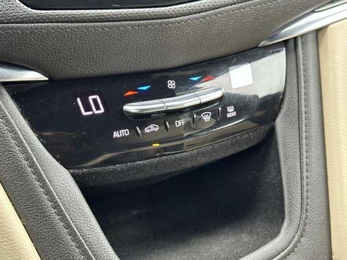 2018 Cadillac XT5 Base