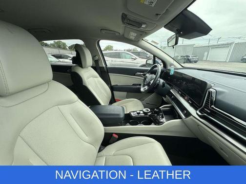 Blue 2024 Kia Sportage Hybrid EX
