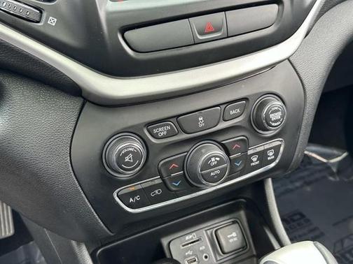 2016 Jeep Cherokee Trailhawk