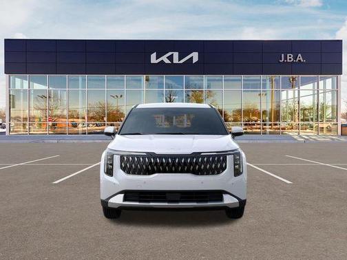 White Pearl 2026 Kia Carnival EX