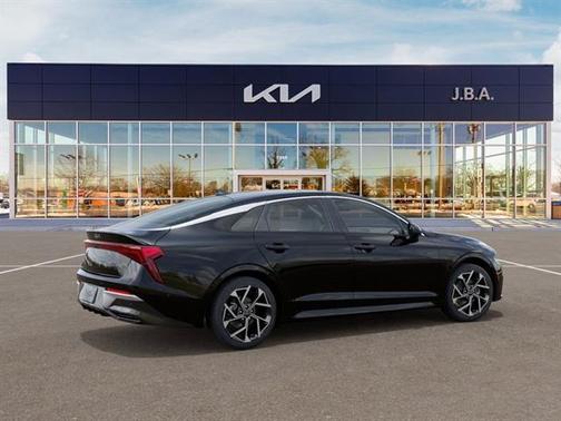 2025 Kia K5 EX