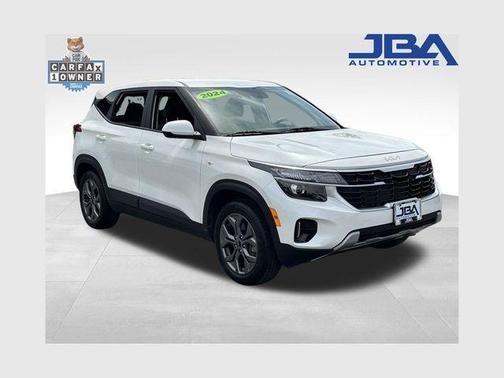 Snow White Pearl 2024 Kia Seltos LX