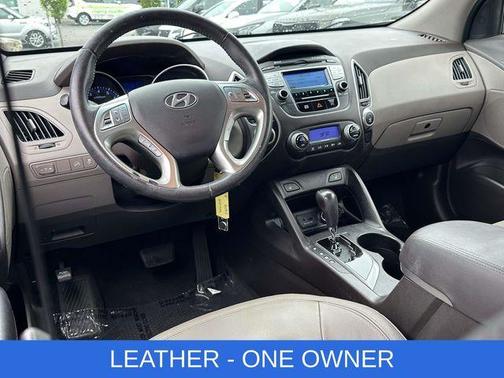 Chai Bronze 2012 Hyundai TUCSON Limited