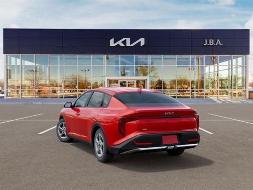 2025 Kia K4 LXS
