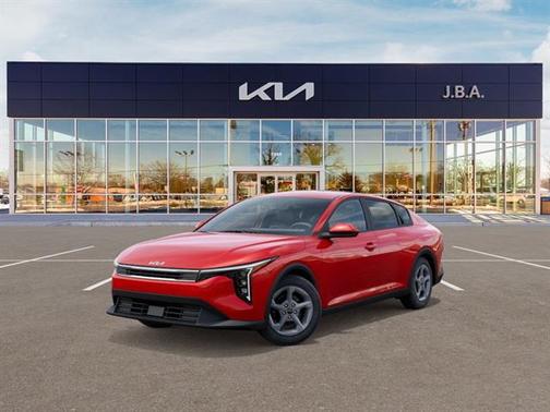 2025 Kia K4 LXS