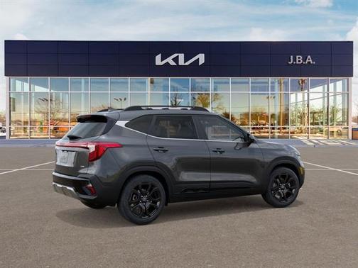 2025 Kia Seltos X-Line