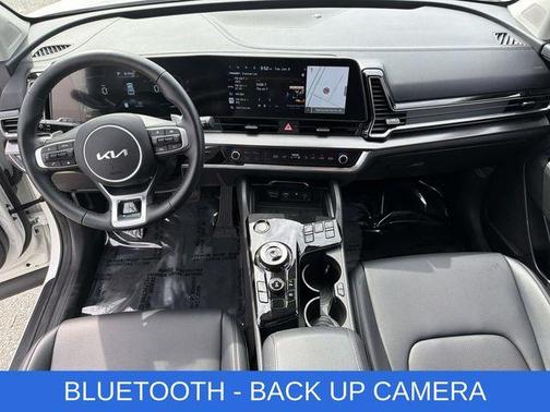 Snow White Pearl 2023 Kia Sportage Hybrid EX