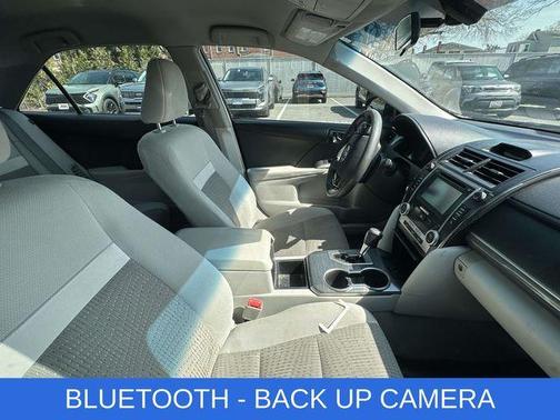 2014 Toyota Camry Hybrid LE