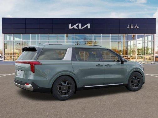 Green 2027 Kia Carnival SX