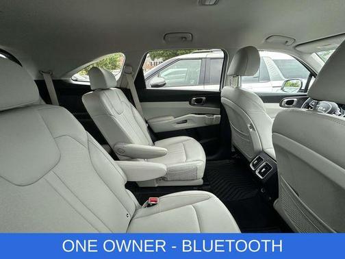 Snow White Pearl 2023 Kia Sorento Hybrid EX