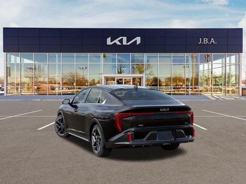 2025 Kia K4 GT-Line
