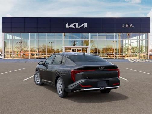 2025 Kia K4 LX