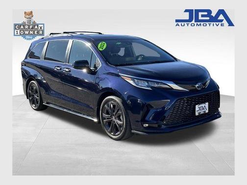 2022 Toyota Sienna XSE 7 Passenger