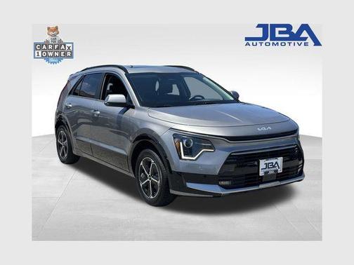 Steel Gray 2025 Kia Niro SX