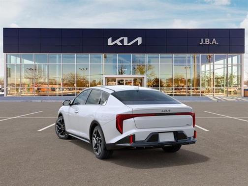 2025 Kia K4 GT-Line