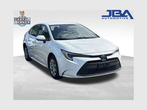 Ice 2023 Toyota Corolla Hybrid LE