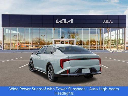 2026 Kia K4 GT-LINE