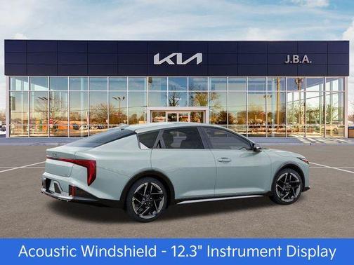 2026 Kia K4 GT-LINE