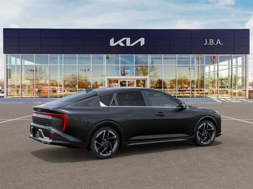 2025 Kia K4 GT-Line
