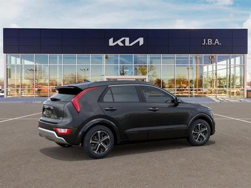 2025 Kia Niro SX