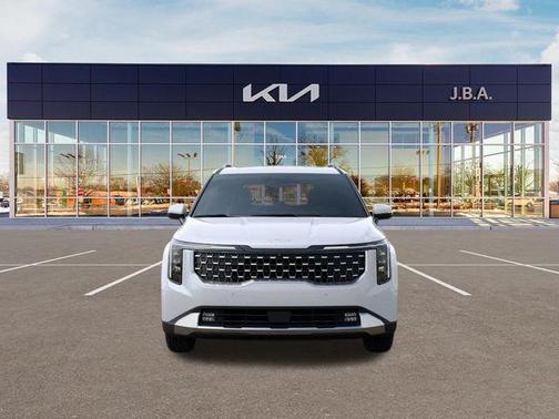 White Pearl 2027 Kia Carnival SX