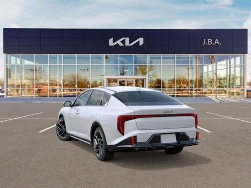 2025 Kia K4 GT-Line