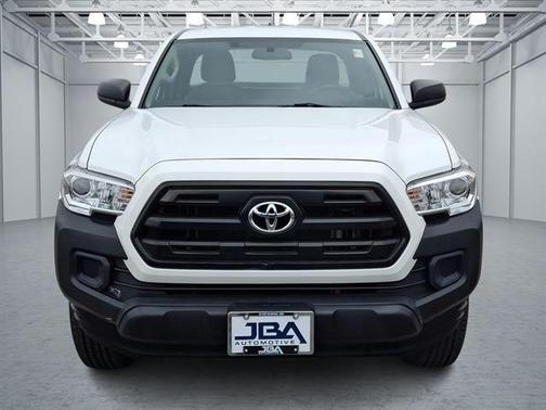 2016 Toyota Tacoma SR