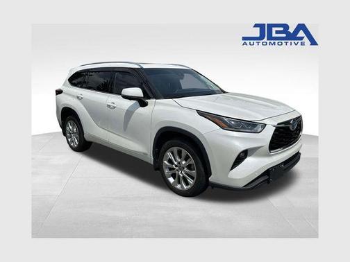 Wind Chill Pearl 2023 Toyota Highlander Hybrid Limited