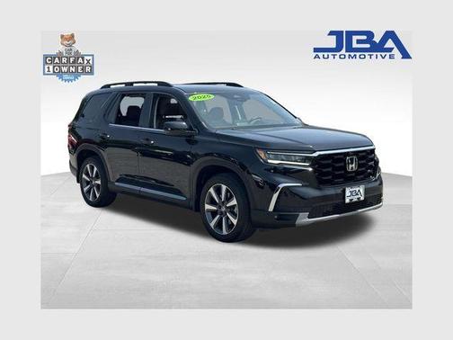 Crystal Black Pearl 2025 Honda Pilot Elite
