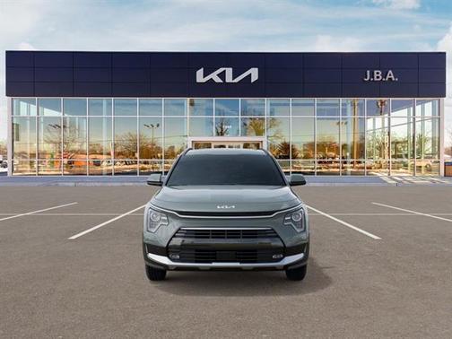 2025 Kia Niro SX