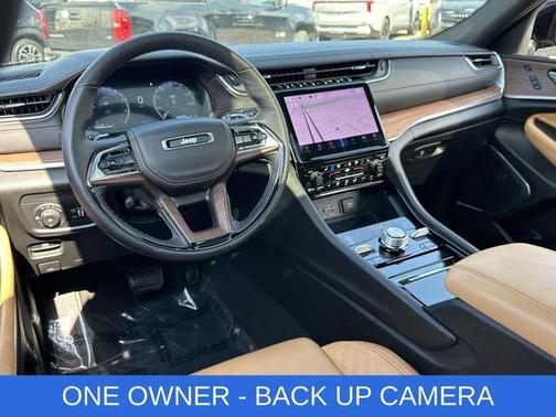 Bright White Clearcoat 2025 Jeep Grand Cherokee L Summit