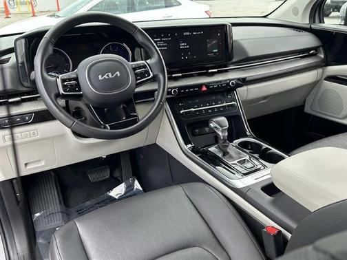 2024 Kia Carnival EX