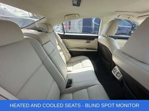 Obsidian Black 2017 Lexus ES 350 Base